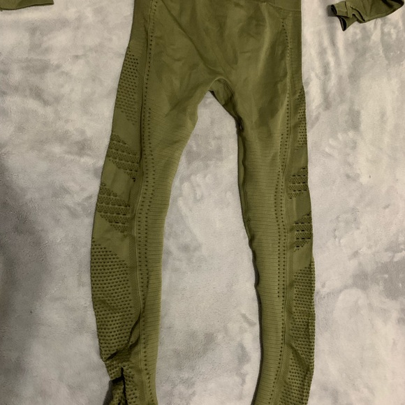 Workout set - Picture 2 of 3